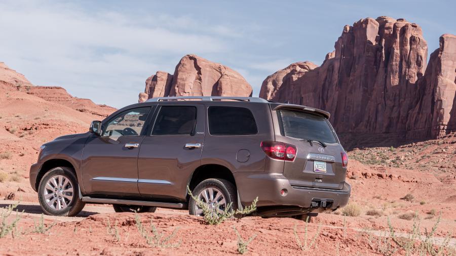  Toyota Sequoia Platinum 2017 года  (фото 3 из 30)
